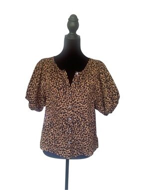 Like New! Madewell Leopard Print Balloon-Sleeve Button-Up Top in Painted Leopard